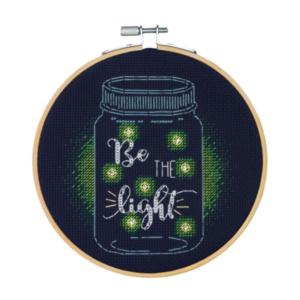 Glühwürmchen Glas mit dem Spruch "Be the light" im Kreuzstich sticken | über Zur Lila Pampelmuse