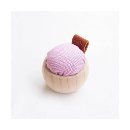 Mini Nadelkissen von Cohana in rosa | über Zur Lila Pampelmuse