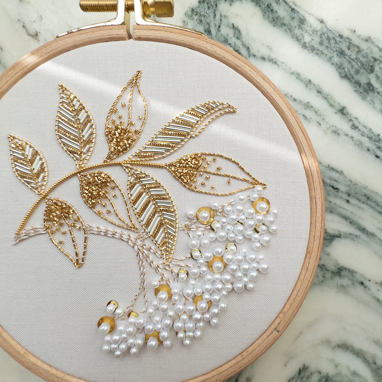 Goldstickerei und Perlenstickerei lernen
